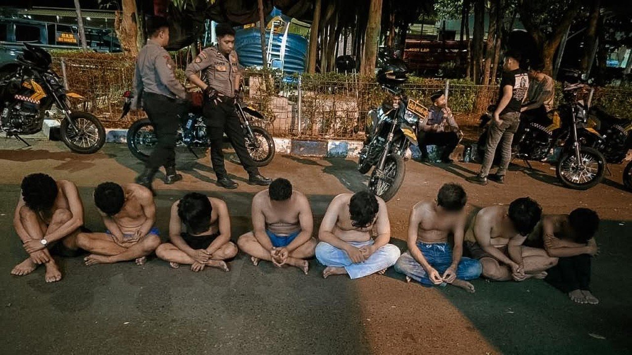 16 Pemuda Diamankan dalam Patroli Pencegahan Tawuran di Jakarta