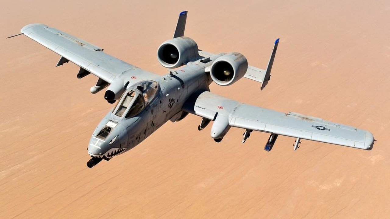 A-10 Thunderbolt II: Mengungkap Julukan "Babi Hutan Berkutil" pada Pesawat Tempur AS