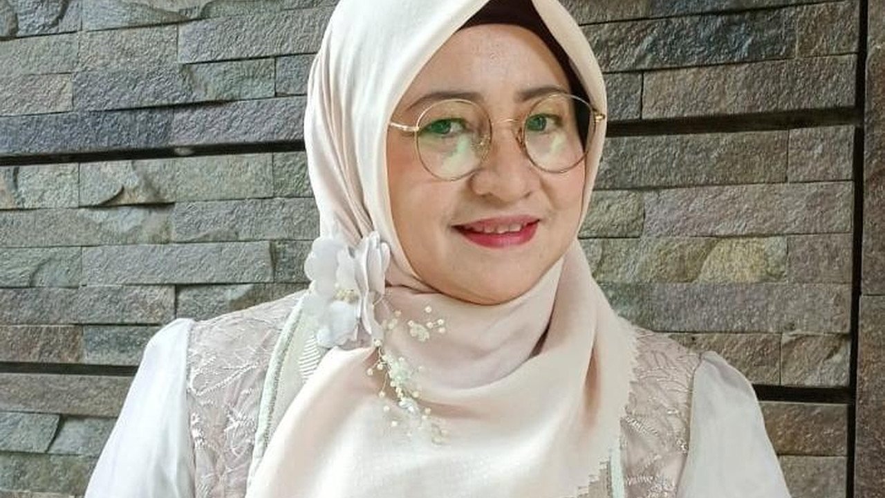 Anitawati Lestarikan Tenun Tidore yang Hilang, Masuk 3 Besar DPD RI Awards