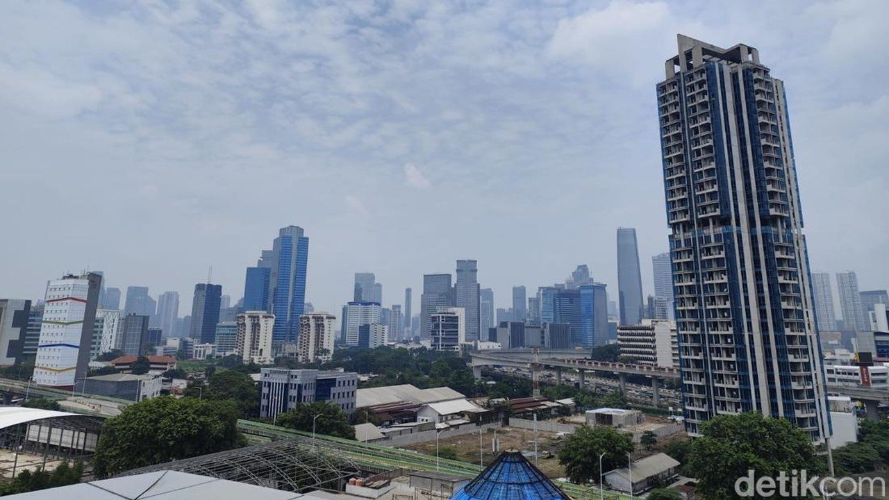 Asap Karhutla Kalimantan Belum Masuk Jakarta, Wagub Sebut Angin Berubah Arah