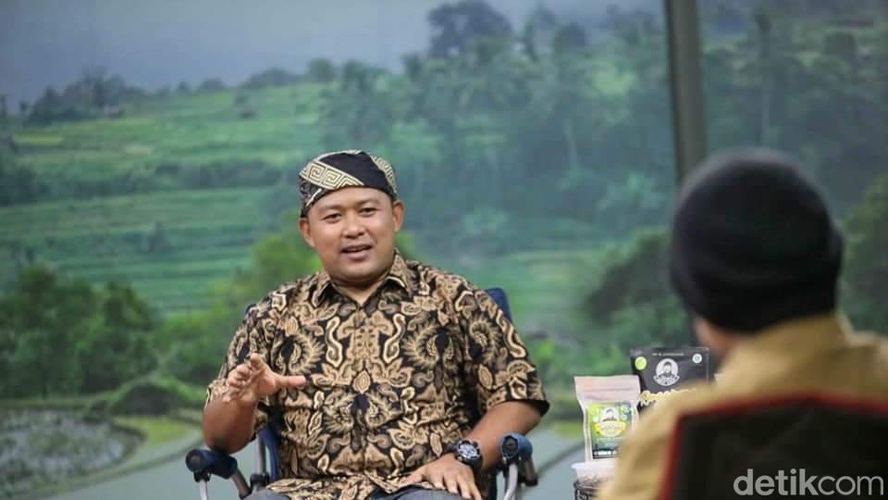 Asep Hidayat: Penggerak Desa Hanjeli Sukabumi Raih Nominasi DPD RI Awards