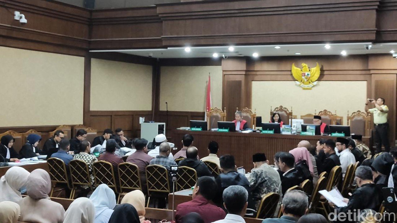 Bos Travel Akui Setor USD 90 Ribu ke KPK untuk Percepatan Haji 2024