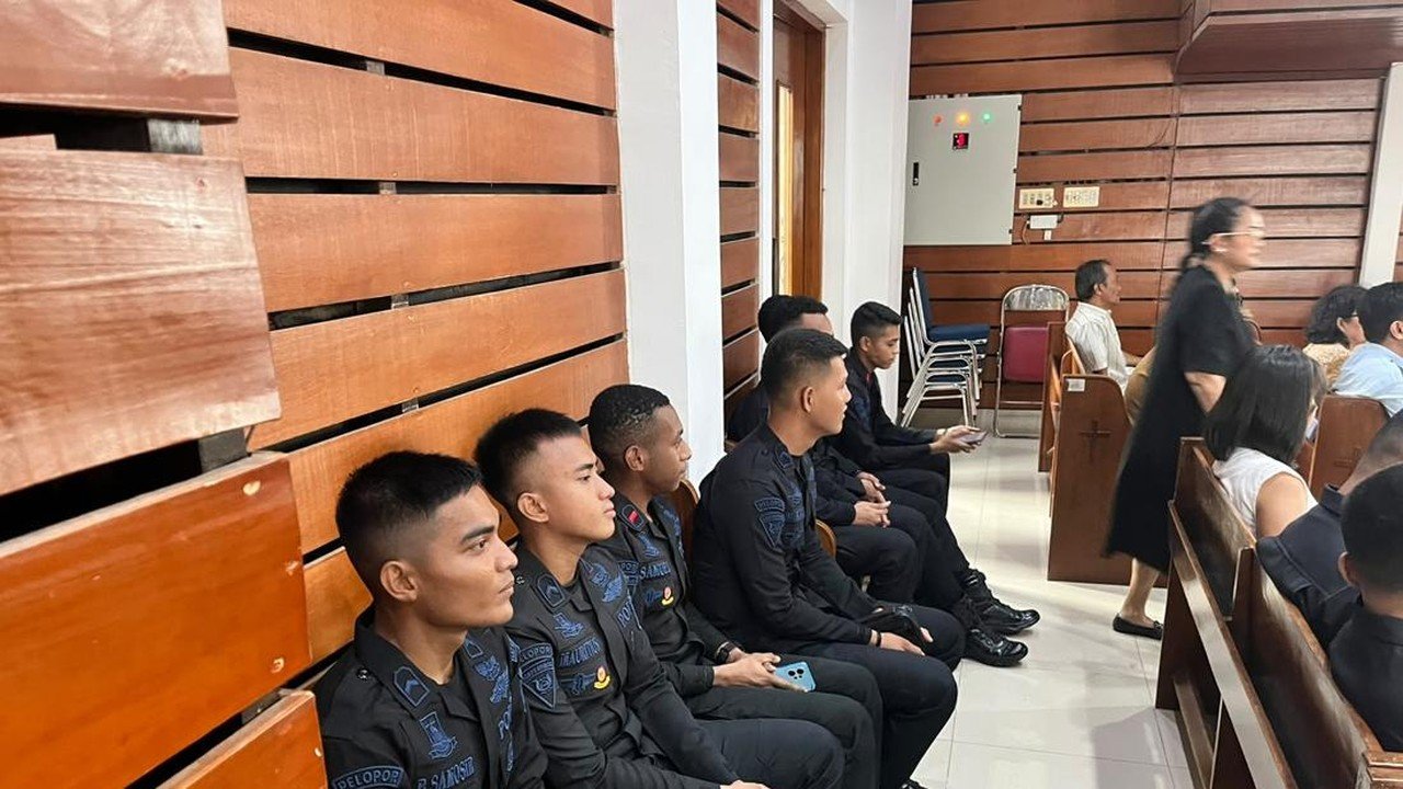 Brimob Hadiri Ibadah di Gereja Pasar Minggu, Perkuat Toleransi dan Kebersamaan