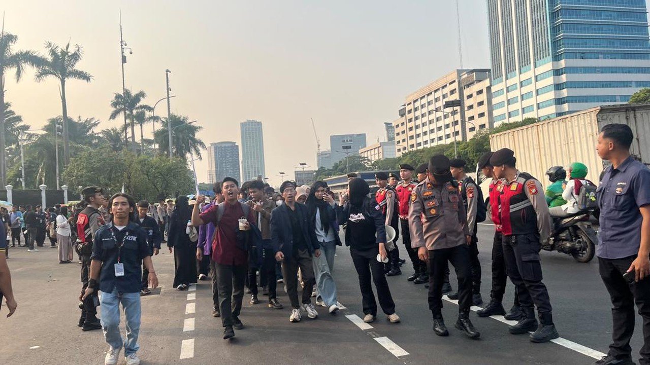 Demo Mahasiswa di DPR Bubar, Lalin Gatot Subroto Normal Kembali
