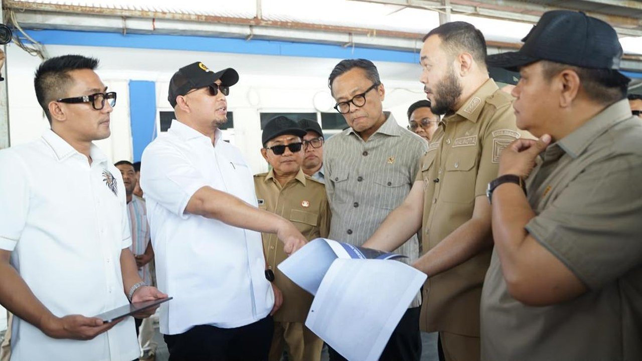 Donny Oskaria dan Andre Rosiade Dorong Peningkatan Fasilitas Pelabuhan Muaro Padang