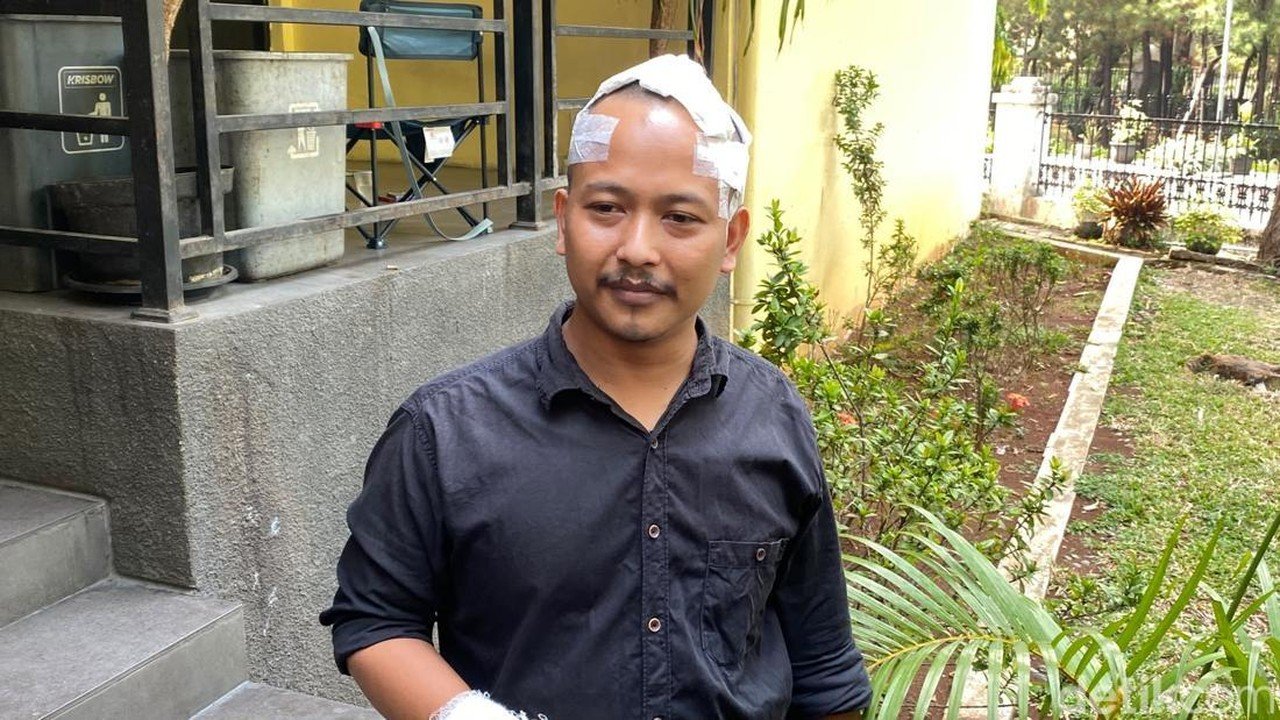 Driver Taksi Online Duel 30 Menit Melawan Begal Penumpangnya di Pamulang