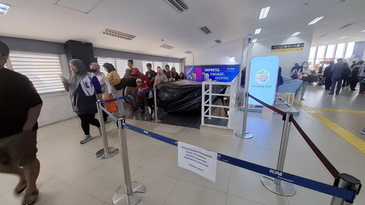 Eskalator Stasiun Duri Malfungsi, 12 Penumpang Luka-luka