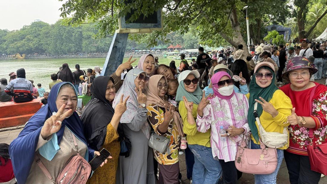 Festival Perahu Sampah di Jakarta Utara Banjir Pengunjung, Warga Rela Sewa Angkot