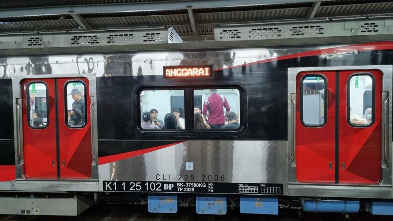 Gangguan KRL INKA Berulang, Penumpang "Anker" Kembali Terimbas