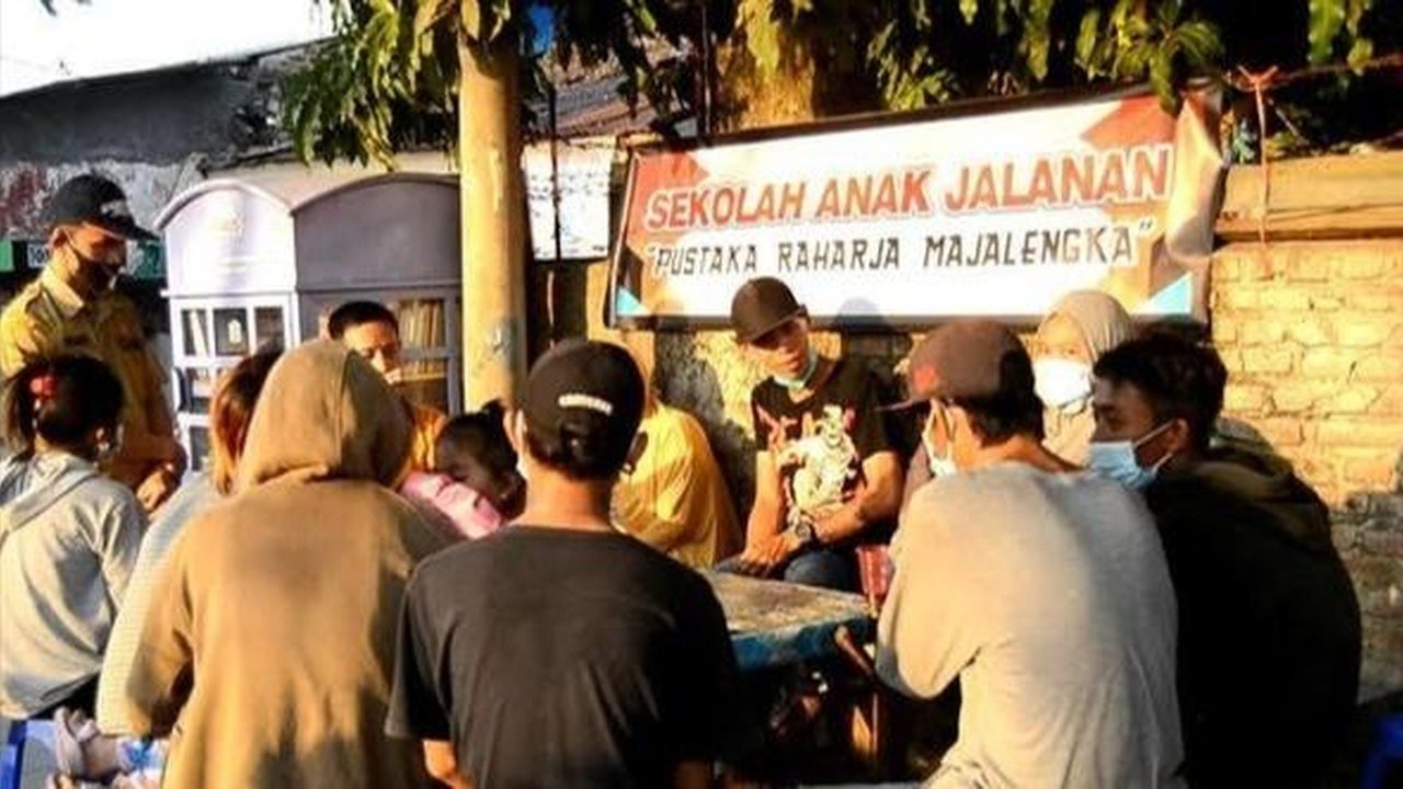 Guru Honorer Majalengka Masuk 3 Besar Inovator Pendidikan DPD RI Awards 2026