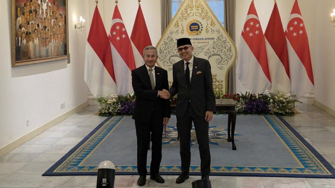 Indonesia dan Singapura Bersatu Buru Perusahaan Pembakar Hutan