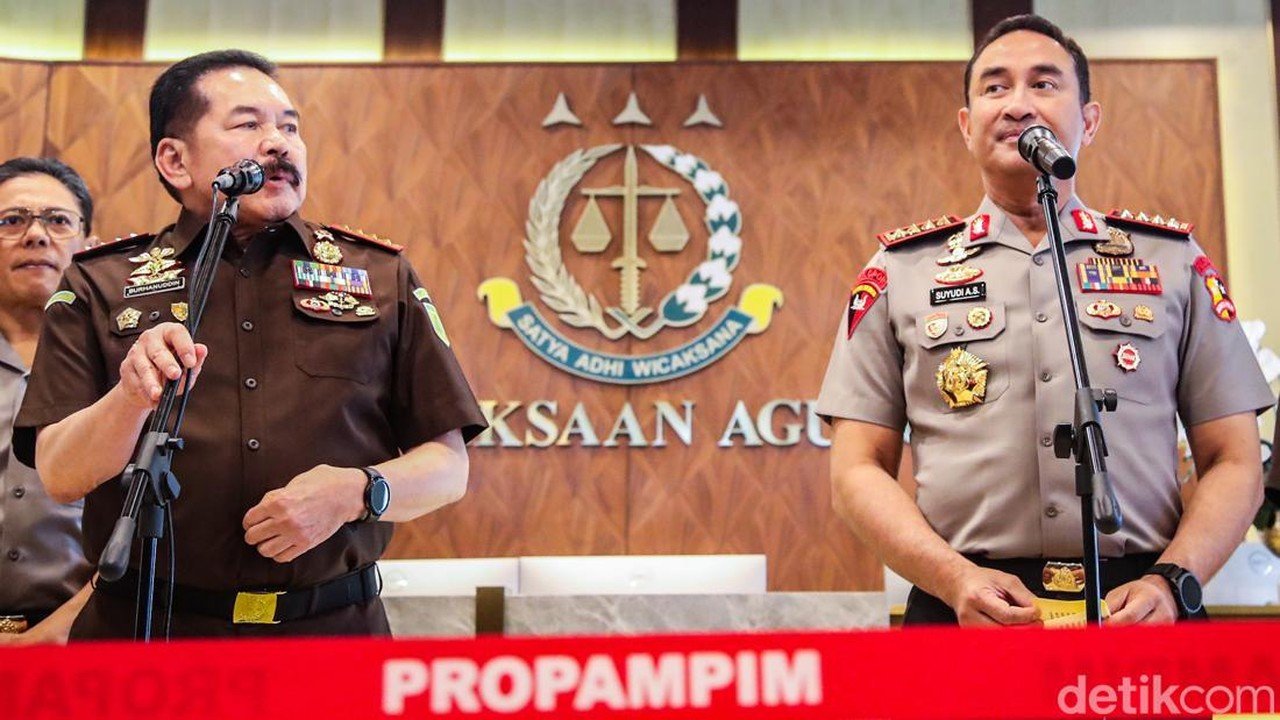 Jaksa Agung dan Kapolri Bertemu, Bahas Penanganan Perkara dan Karhutla