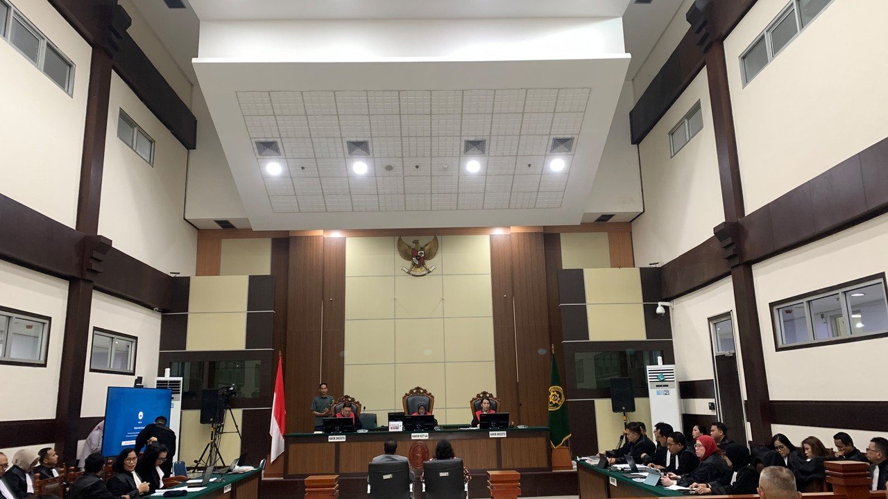 Jaksa Putar Video Roy Suryo Tuduh Ijazah Jokowi Palsu di Sidang