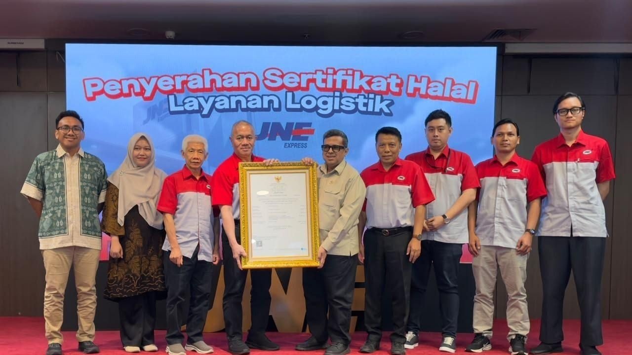 JNE Resmi Kantongi Sertifikasi Halal untuk Layanan Logistik