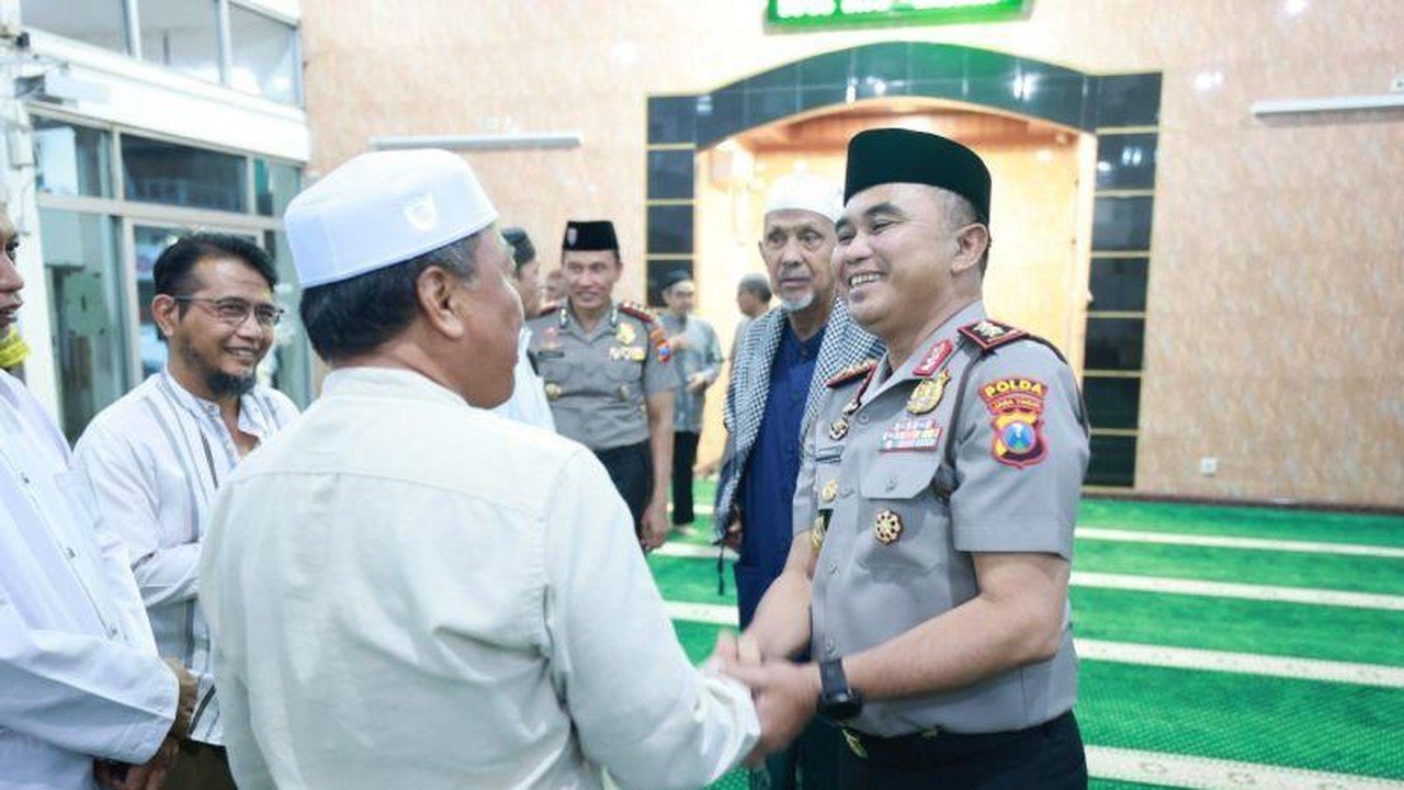 Kapolda Jatim Ajak Warga Jaga Kamtibmas Lewat Subuh Keliling