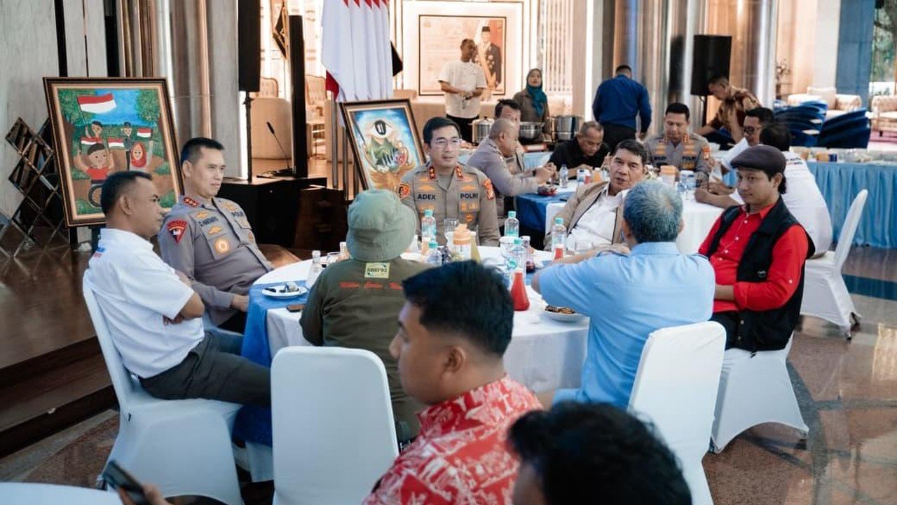Kapolda Metro Jaya Jalin Dialog Terbuka dengan Buruh, Dengarkan Aspirasi Pekerja