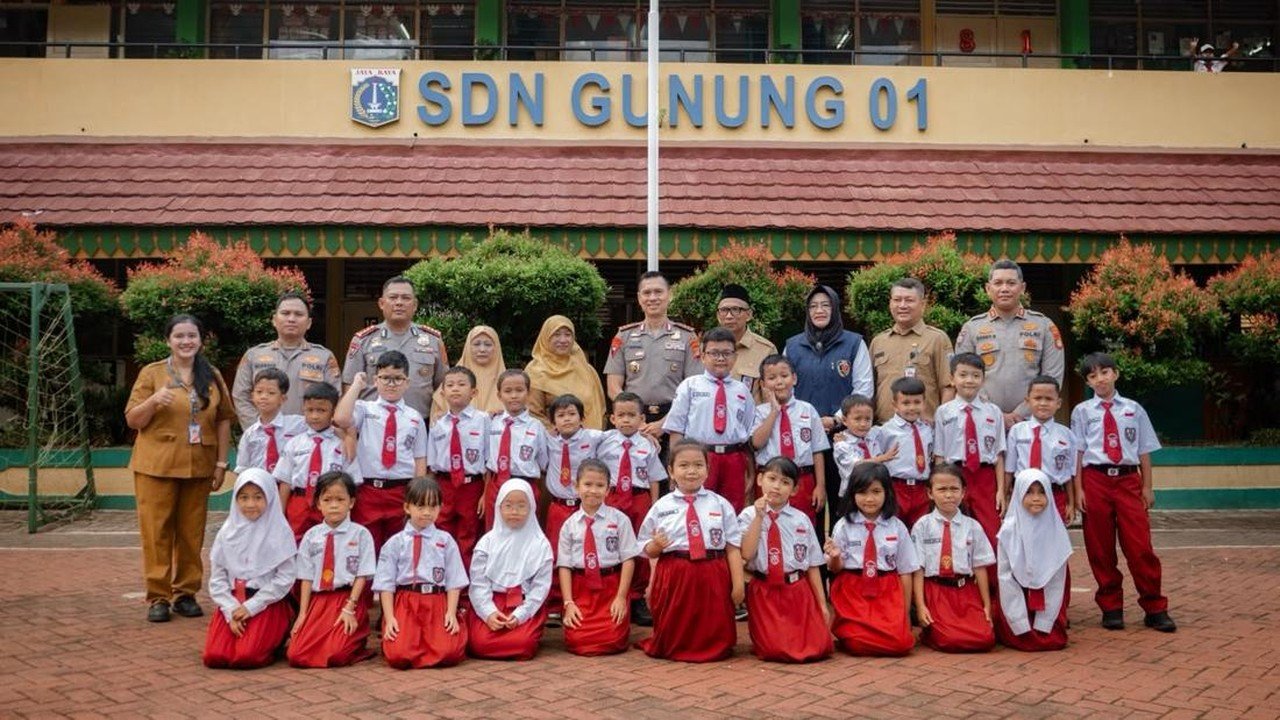 Kapolda Metro Jaya Tekankan Pendidikan Karakter dan Etika Sejak Dini di Sekolah