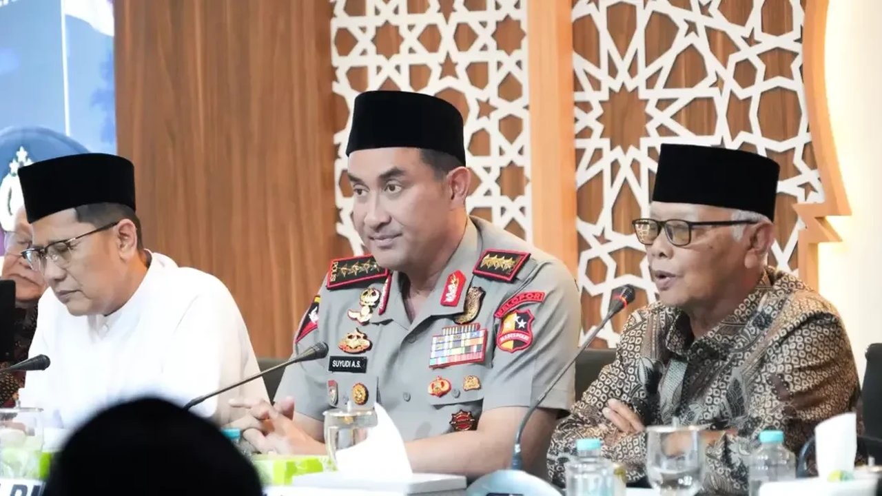Kapolri Minta Fatwa Haram Vape dari MUI untuk Perangi Narkoba Cair