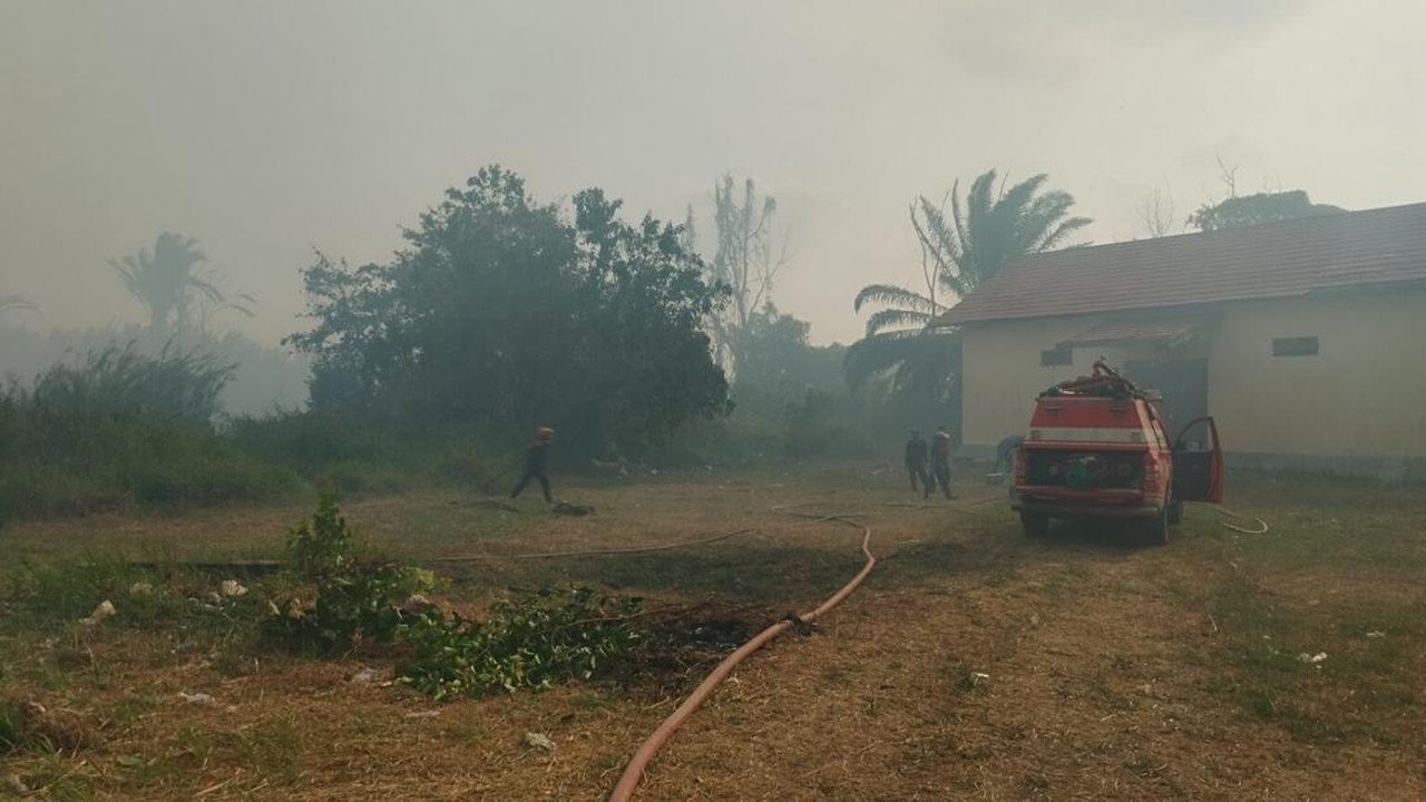 Karhutla Dekati Perkantoran Pemkab Seruyan, Bangunan Disnaker Terimbas