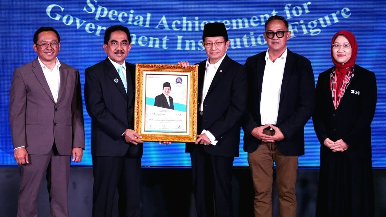 Kemenag Raih Penghargaan Layanan Publik Digital, Menag Puji Peran Humas