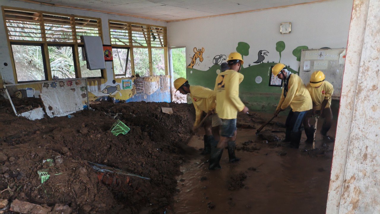 Kementerian PUPR Libatkan Warga Padang dalam Pemulihan Pasca-Banjir Melalui Padat Karya