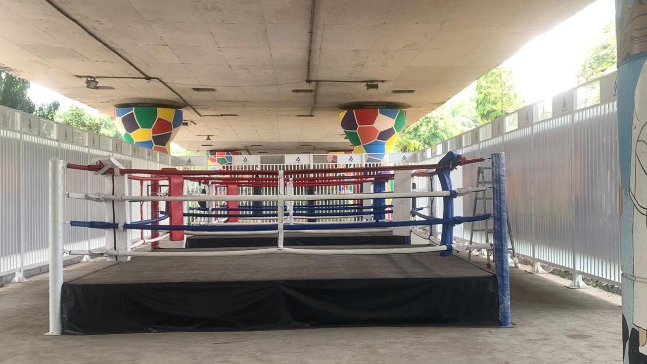 Kolong Flyover Kampung Melayu Berubah Jadi Ring Tinju untuk Cegah Tawuran