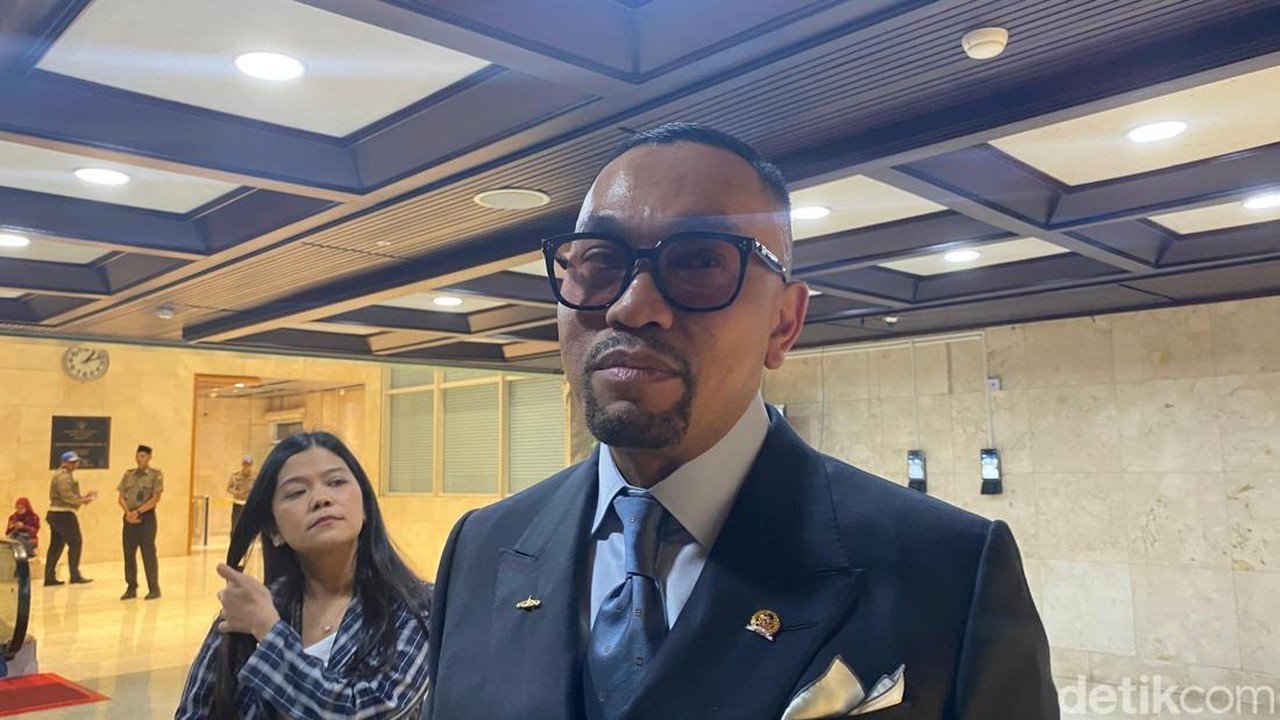 Komisi III DPR Mendesak MUI Terbitkan Fatwa Haram untuk Vape
