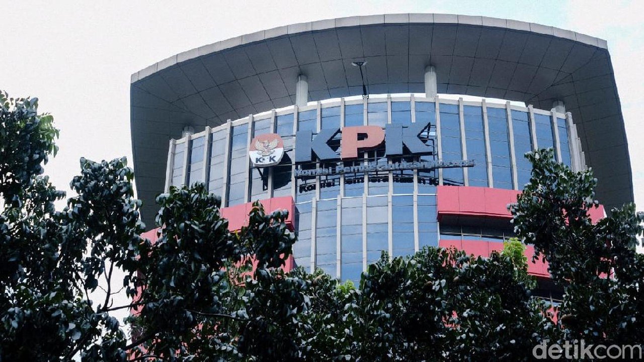 KPK Dalami Pembelian Mobil Volvo oleh Ridwan Kamil Saat Menjabat, Periksa Kakaknya