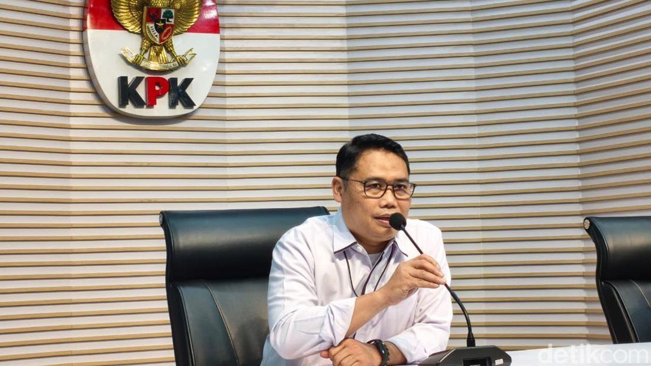 KPK Lakukan OTT di Lingkungan BNPB, Identitas Terperiksa Masih Dirahasiakan
