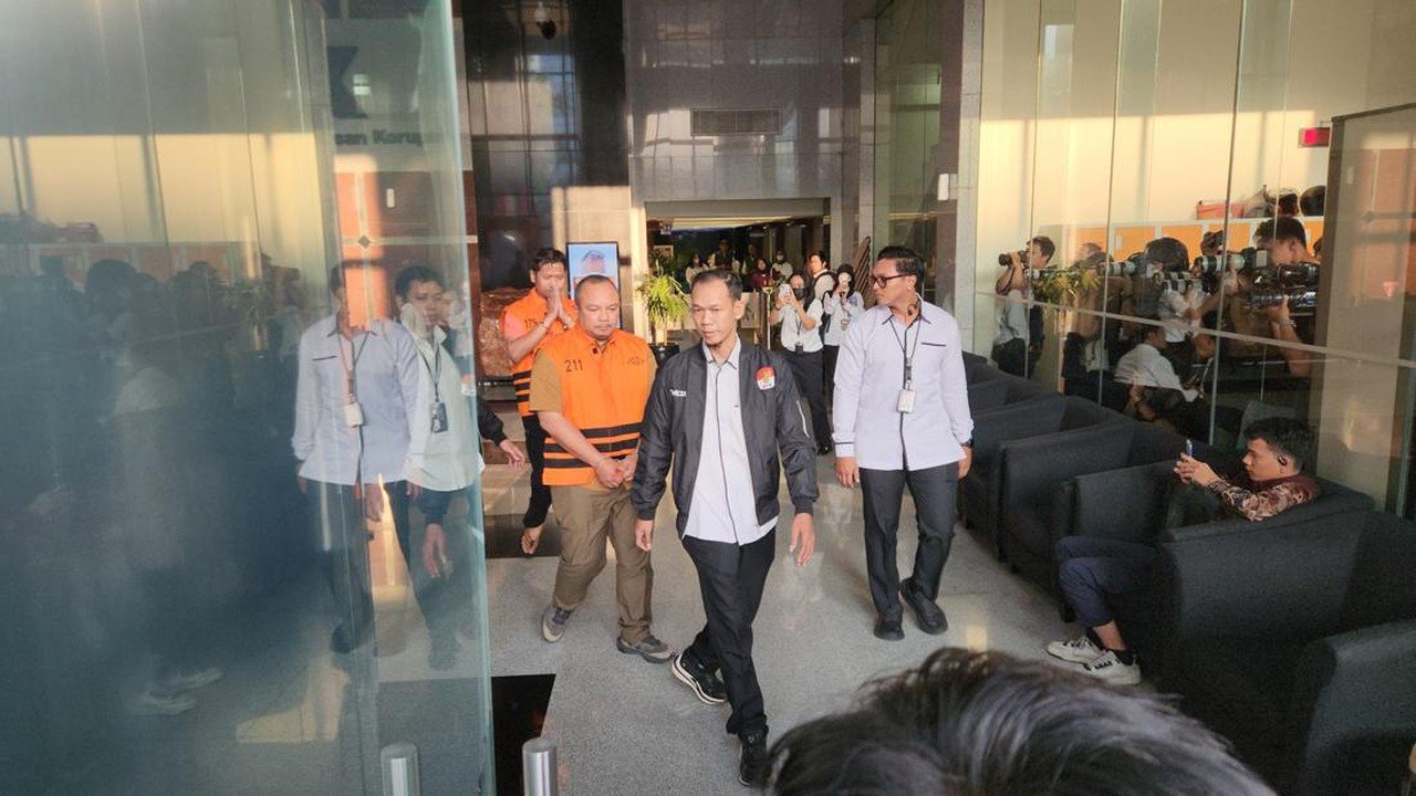 KPK Tahan 5 Tersangka Dugaan Korupsi Dana Bencana BNPB