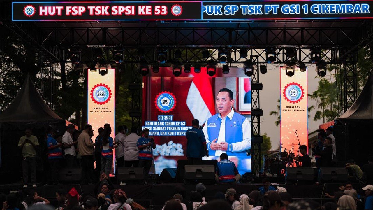 KSP: Industrialisasi Nasional Kunci Penciptaan Lapangan Kerja Massal