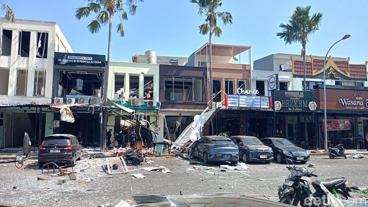 Ledakan di Pakuwon City Surabaya: 41 Bangunan dan 4 Mobil Mewah Rusak