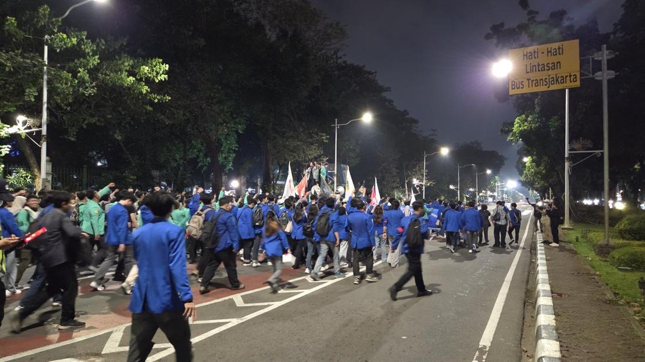 Mahasiswa Tuntut Bencana Nasional Karhutla, Demo di Patung Kuda Berakhir Damai