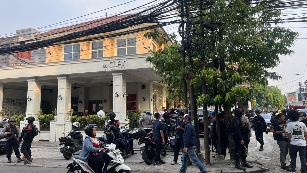 Mantan Jampidsus Febrie Adriansyah Didakwa Terima Rp 346 Miliar, Terlibat Pembelian Kafe