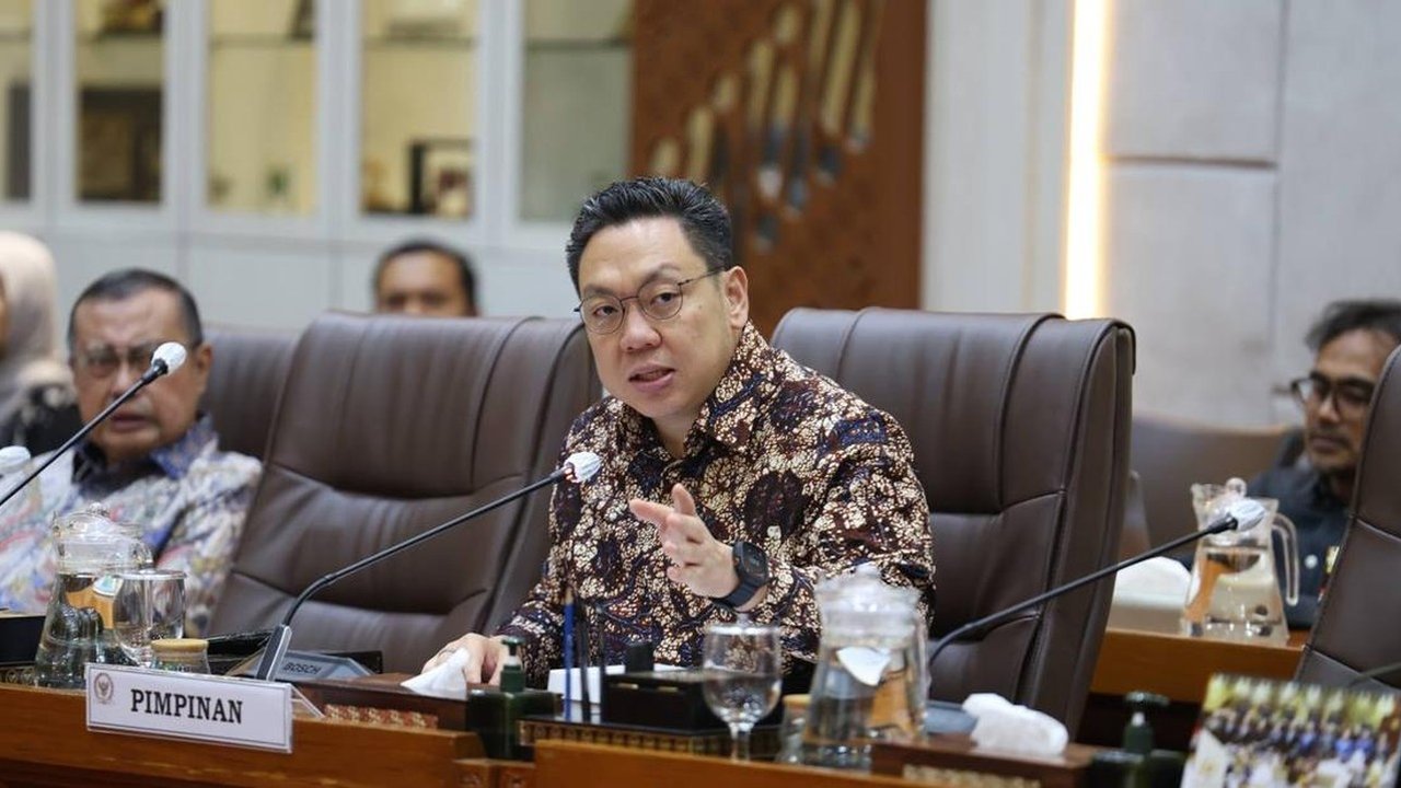 Marak Keracunan Makanan Bergizi Gratis, DPR Minta Dapur Nakal Ditutup Permanen
