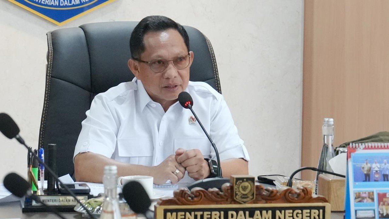 Mendagri Tito: Regulasi Indonesia Cenderung Reaktif, Bukan Antisipatif