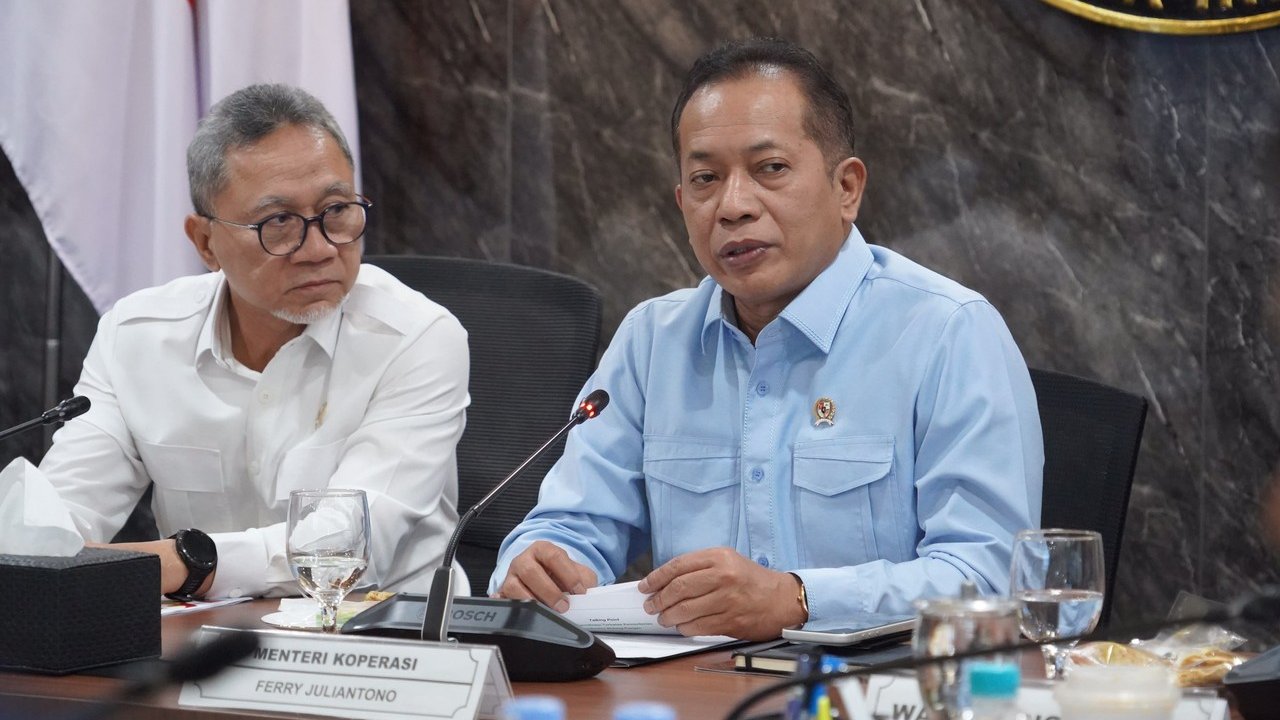 Menkop Ferry Juliantono Pastikan Kesiapan Operasional Koperasi Desa Merah Putih