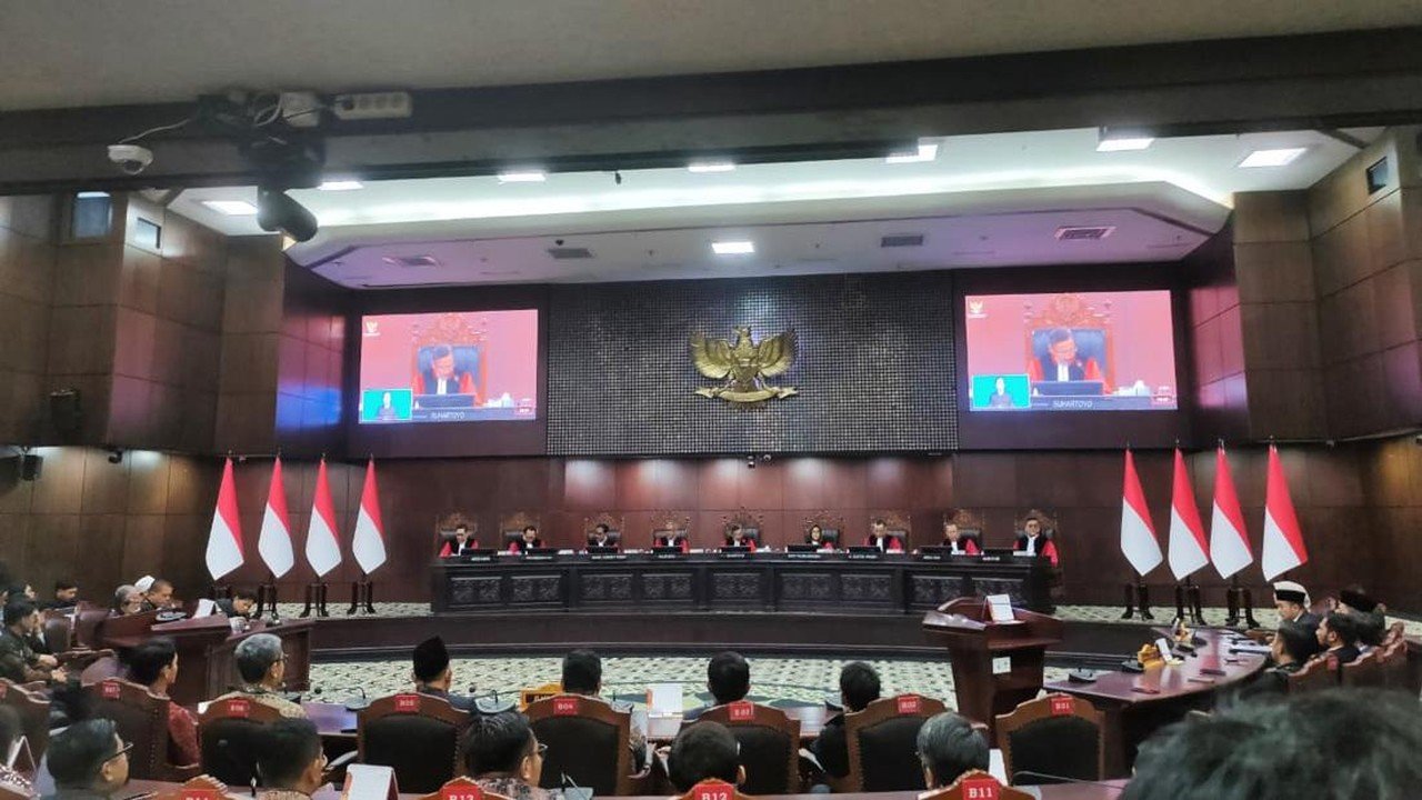 MK Tolak Gugatan Syarat Pendidikan Gibran, Pemohon Dianggap Tak Punya Kedudukan Hukum