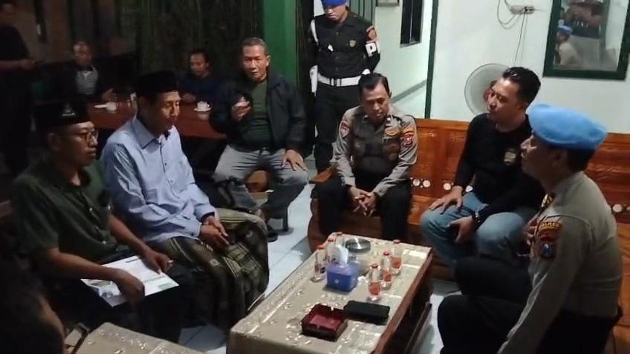 Oknum TNI Diduga Aniaya Kepsek Lamongan Gara-gara Kaos Kaki Siswa