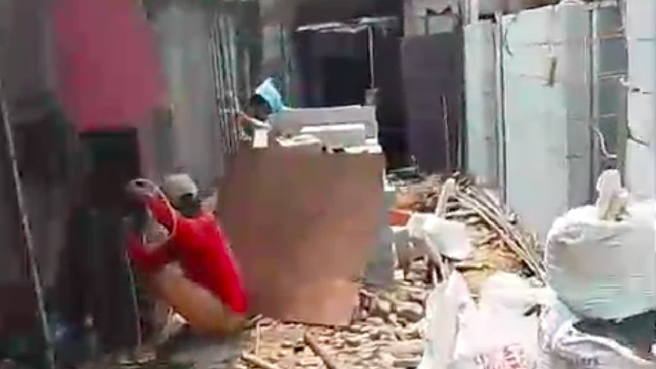 Pasangan Lansia di Jaktim Hadapi Ancaman Akses Rumah Ditutup Tembok Tetangga