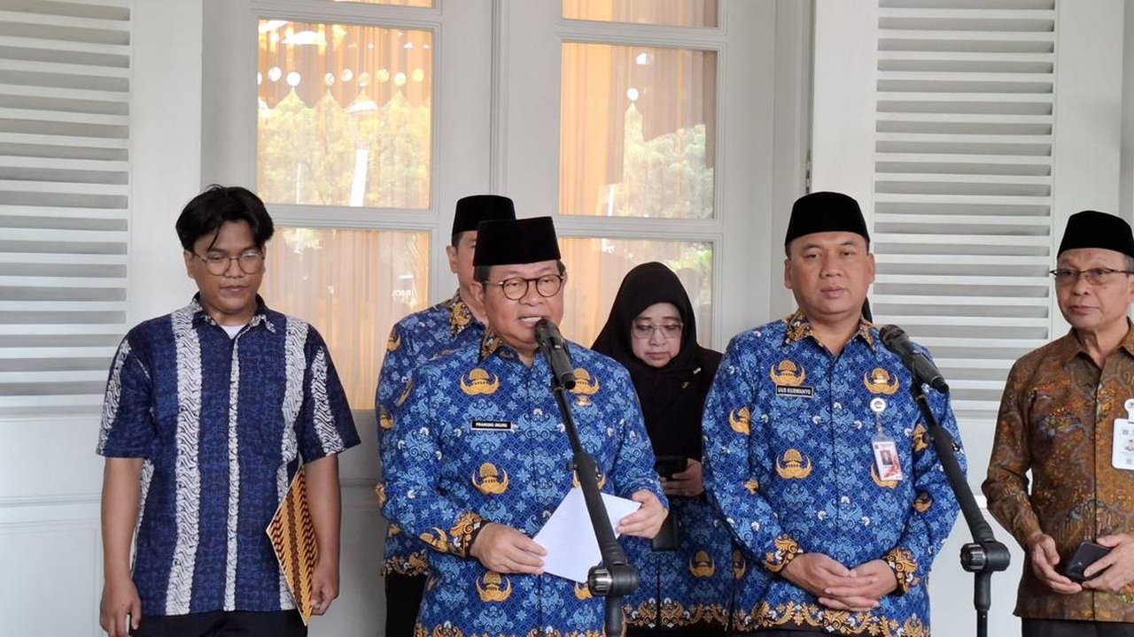 Pemprov DKI Jakarta Bantu Tebus 2.810 Ijazah Tertahan Senilai Rp 4,67 Miliar
