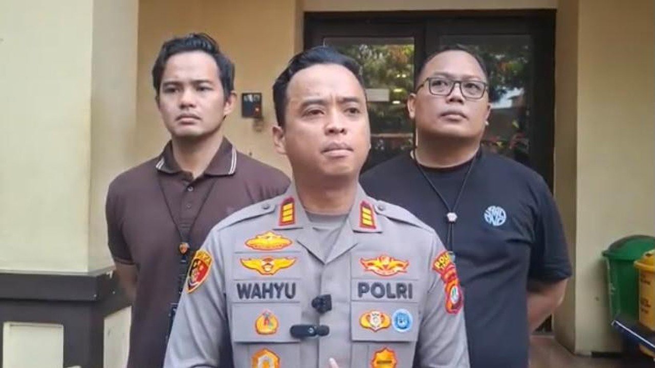 Pencuri Laptop dan iPhone di Jakbar Dibekuk, Uang Hasil Curian untuk Judi Online dan Minuman Keras