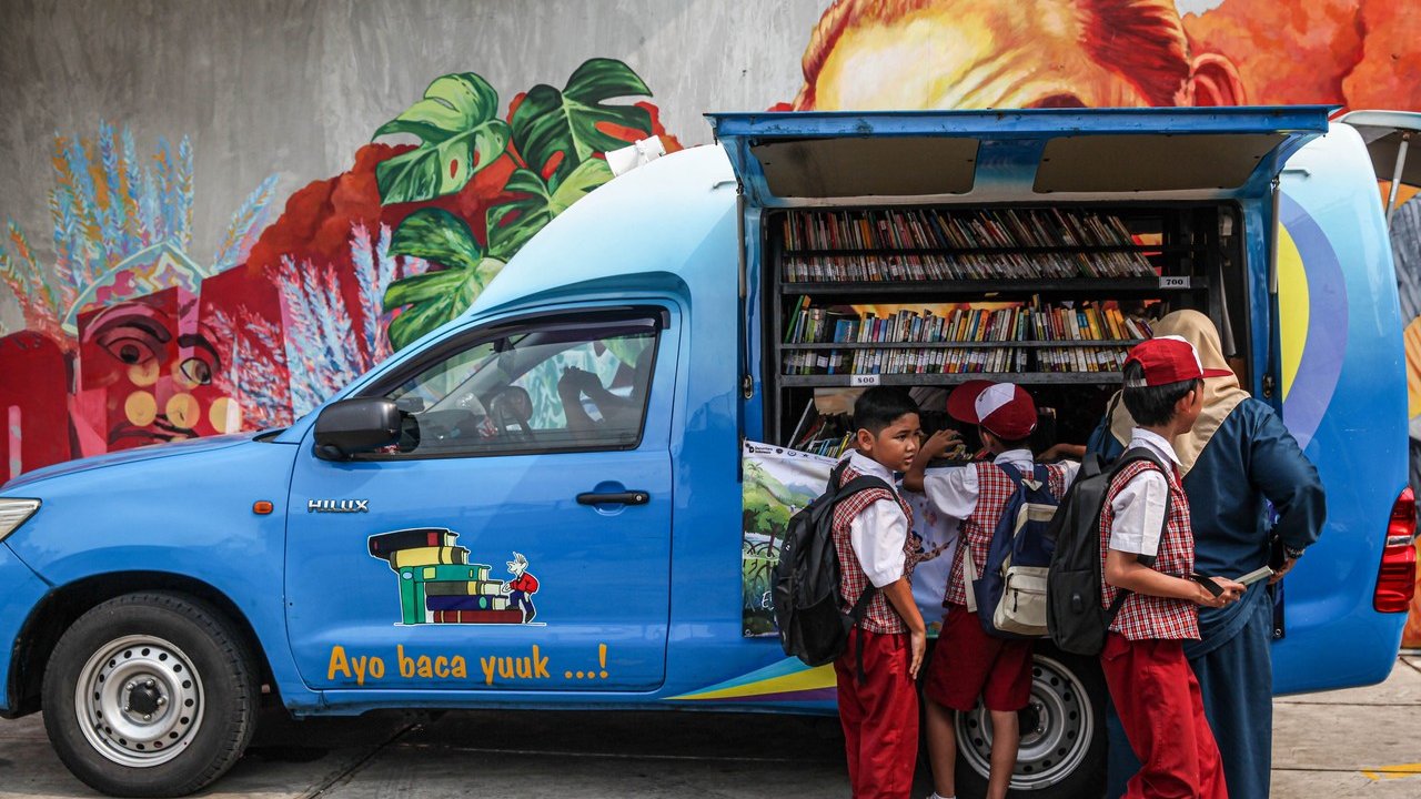PIS dan Perpusnas Hadirkan Literasi Kelautan Lewat Mobil Perpustakaan Keliling
