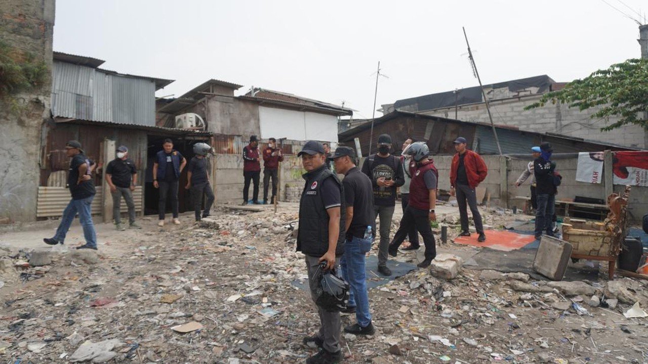 Polda Metro Jaya Sita Sabu dan Alat Isap dalam Razia Kampung Boncos