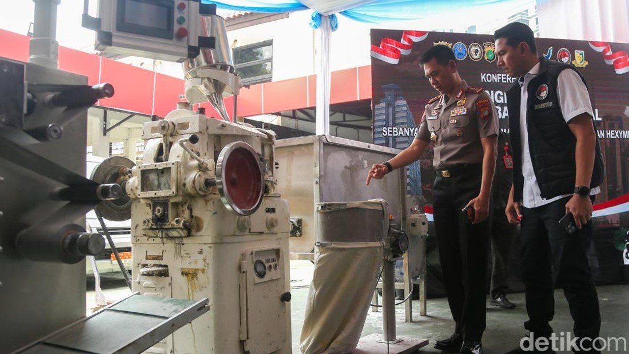 Polda Metro Jaya Ungkap Pabrik Tramadol Ilegal di Sukoharjo, Produksi Jutaan Pil Sehari
