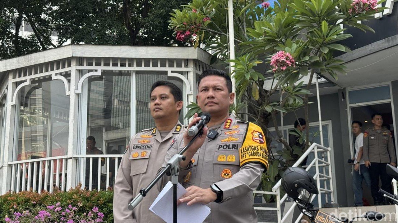 Polda Metro Klarifikasi: Aktivis Greenpeace Dibawa ke RS, Bukan Ditangkap