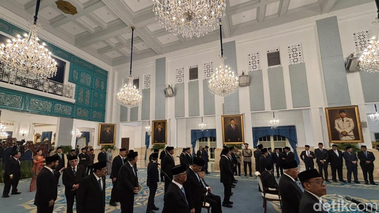 Prabowo Lantik 26 Wantimpres, 5 Eks Menko Masuk Susunan Dewan