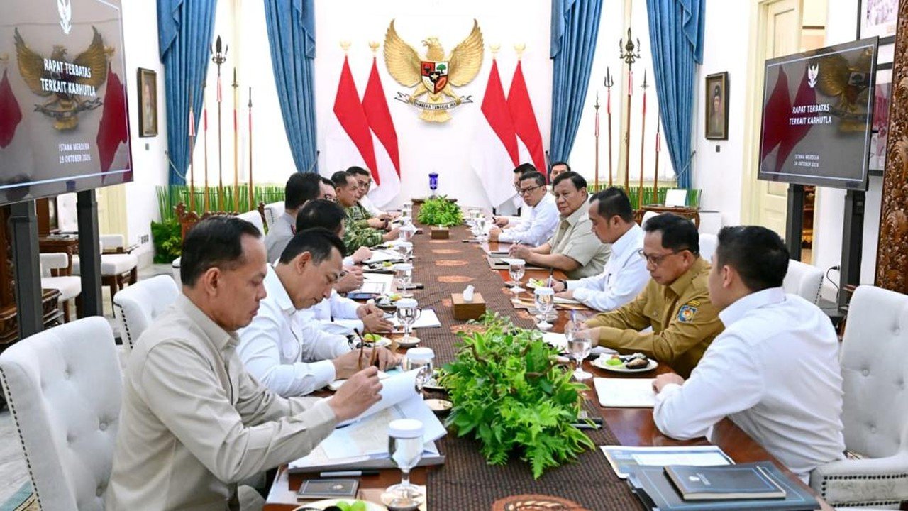 Prabowo Perintahkan Penanganan Karhutla Masif dan Optimalisasi Pengerahan Personel