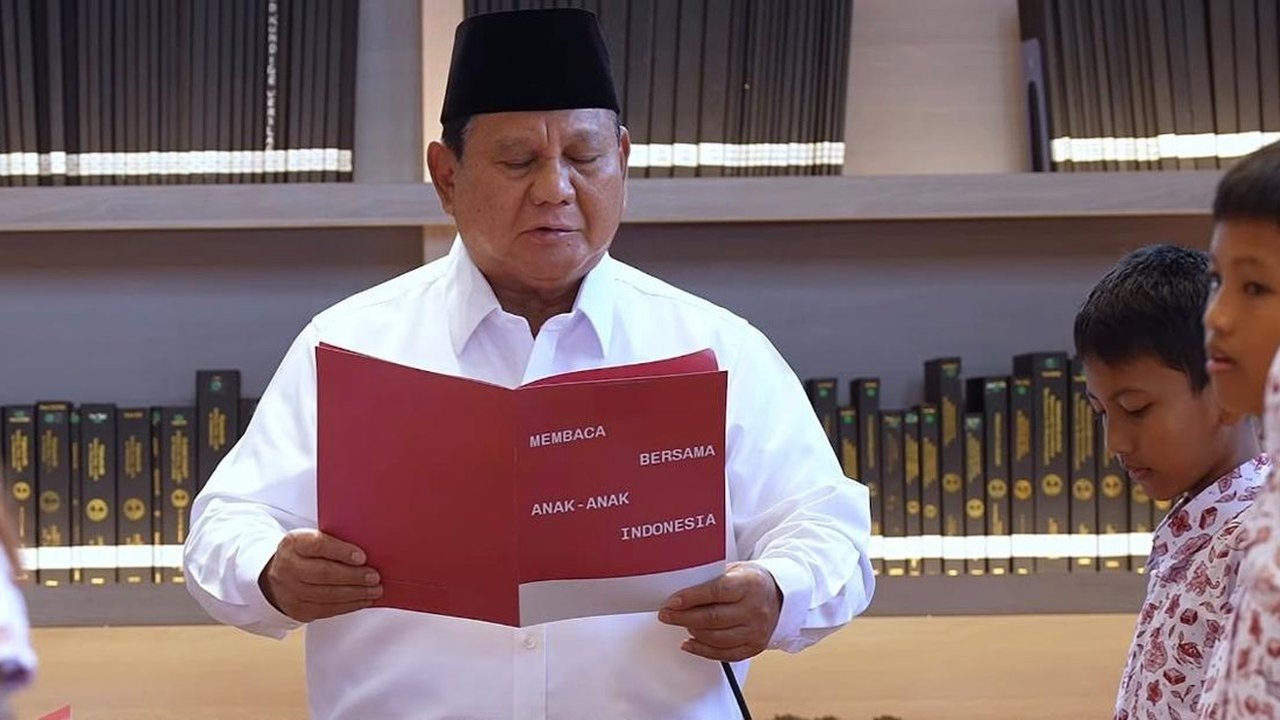 Prabowo Pimpin Ikrar Sumpah Pemuda Bersama Siswa, Mensesneg Tekankan Pentingnya Persatuan
