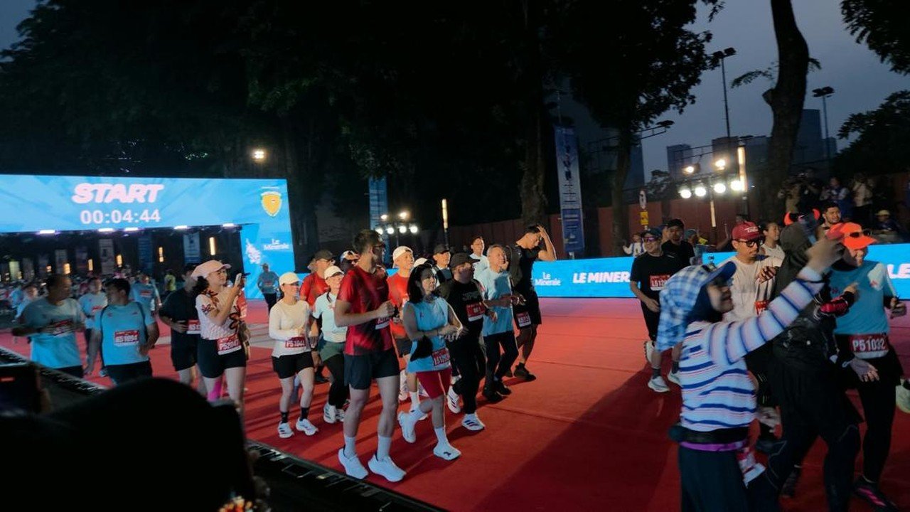 Pramono Anung dan Zulkifli Hasan Beradu Cepat di Jakarta Running Festival 10K